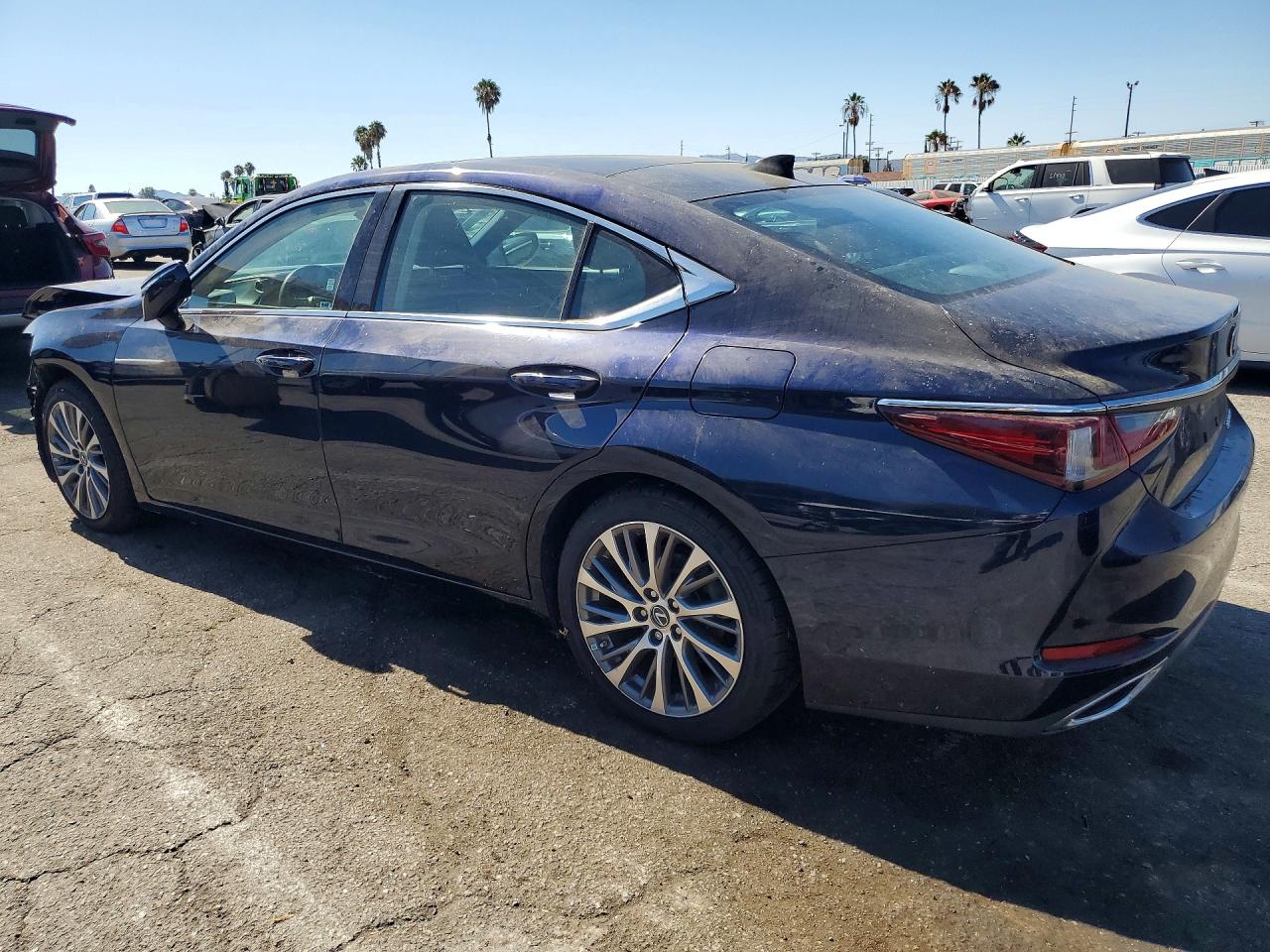 2019 LEXUS ES350