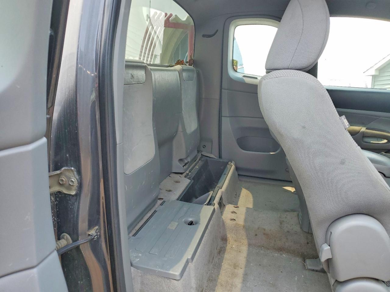 2010 TOYOTA TACOMA