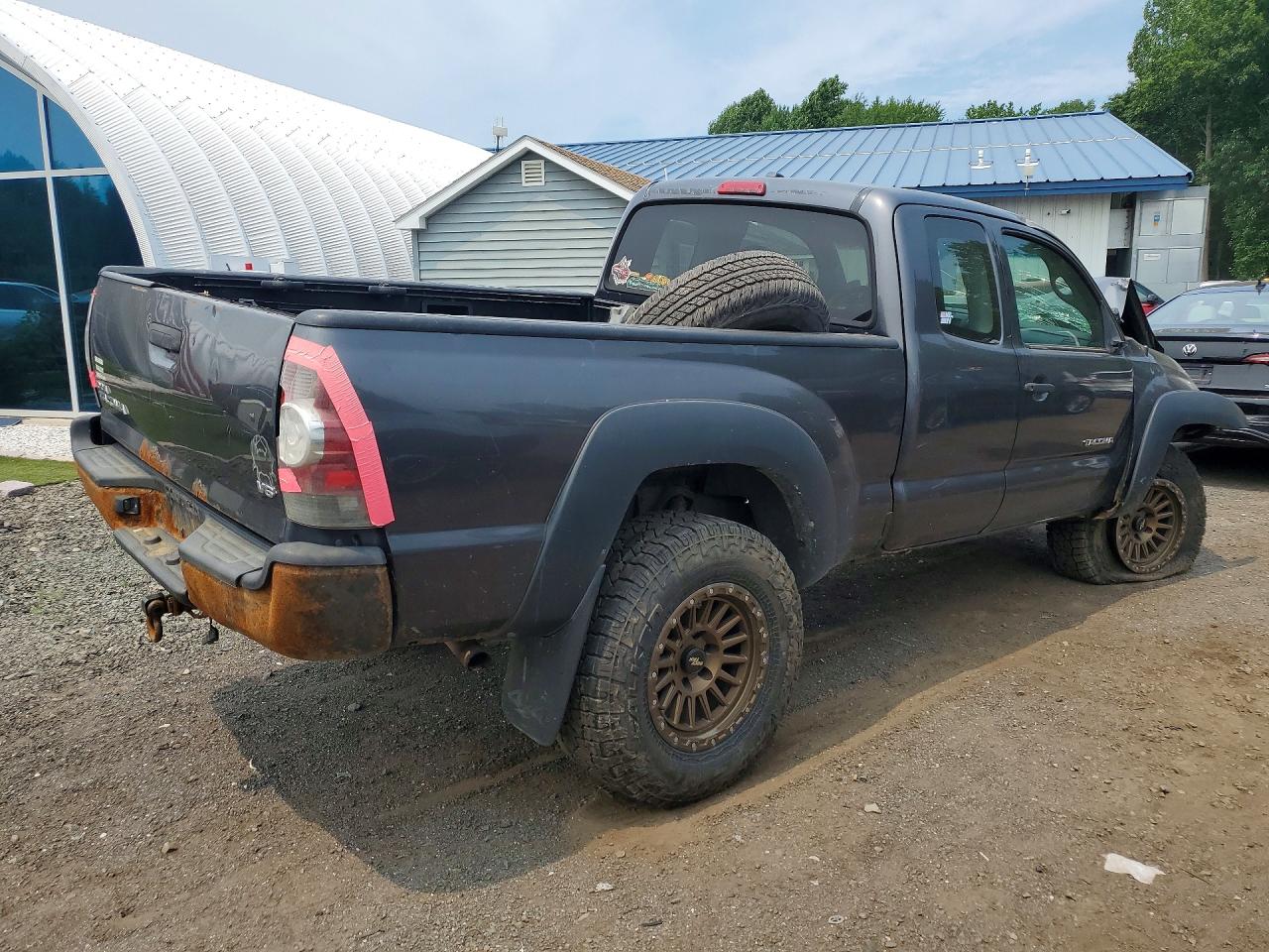 2010 TOYOTA TACOMA