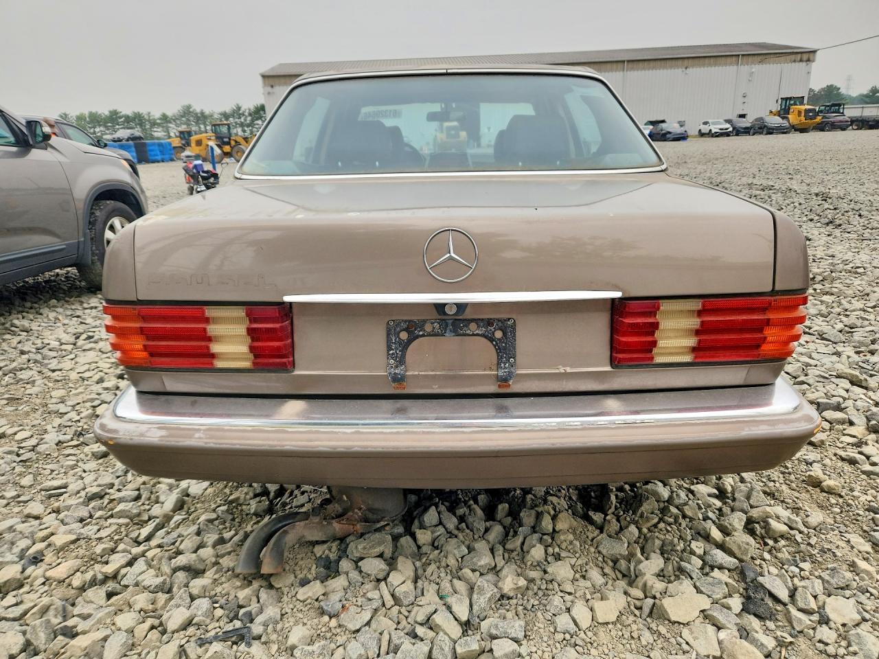 1987 MERCEDES-BENZ 560-CLASS
