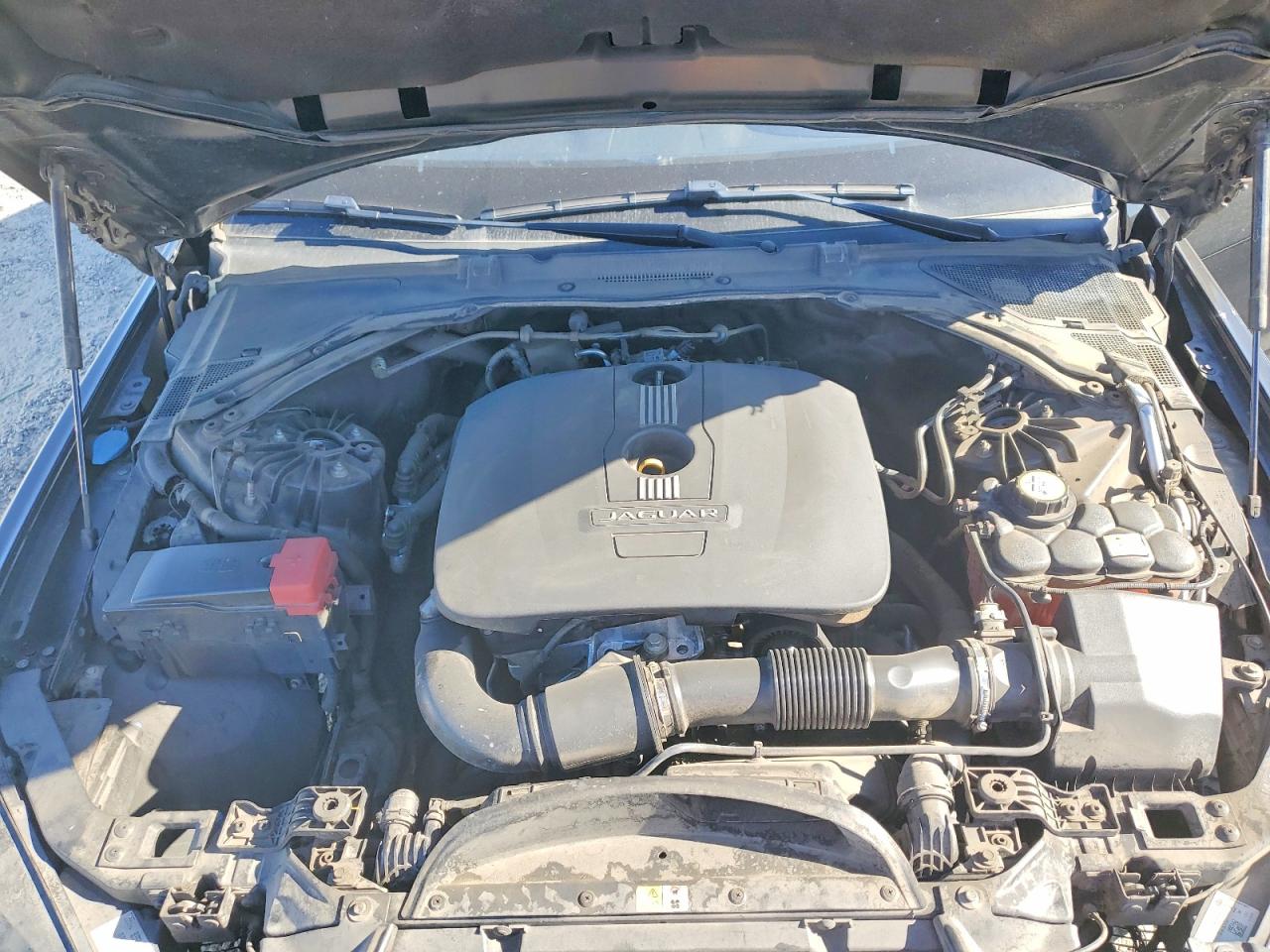 2017 JAGUAR XE