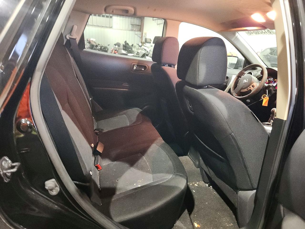 2013 NISSAN ROGUE