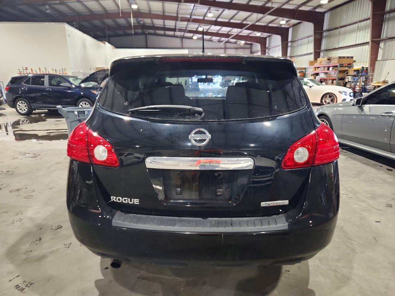 2013 NISSAN ROGUE
