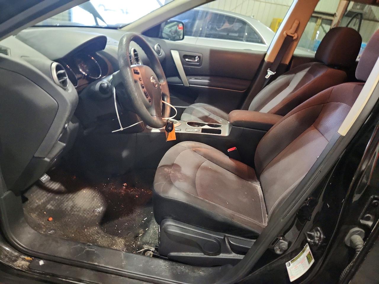 2013 NISSAN ROGUE
