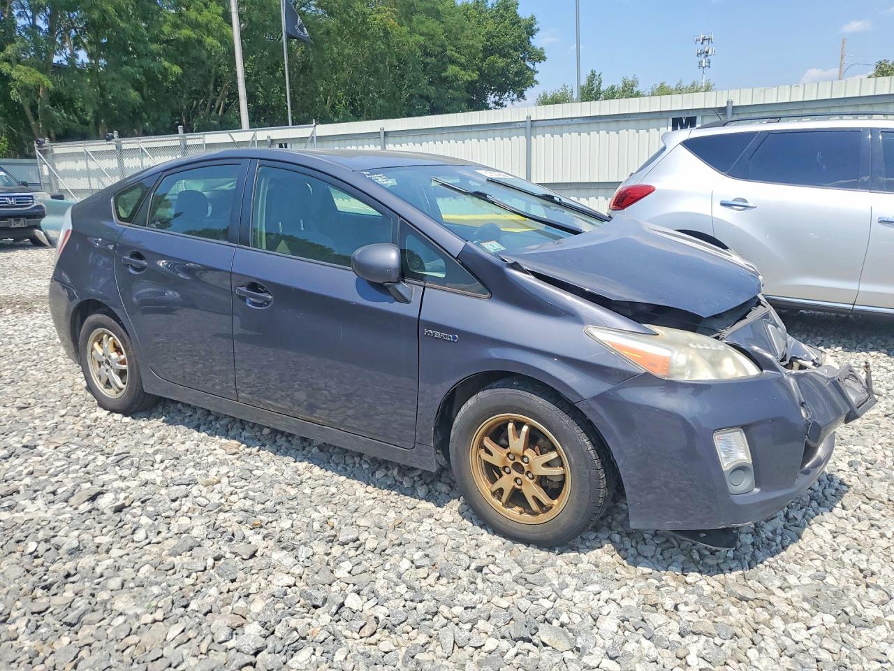 2011 TOYOTA PRIUS