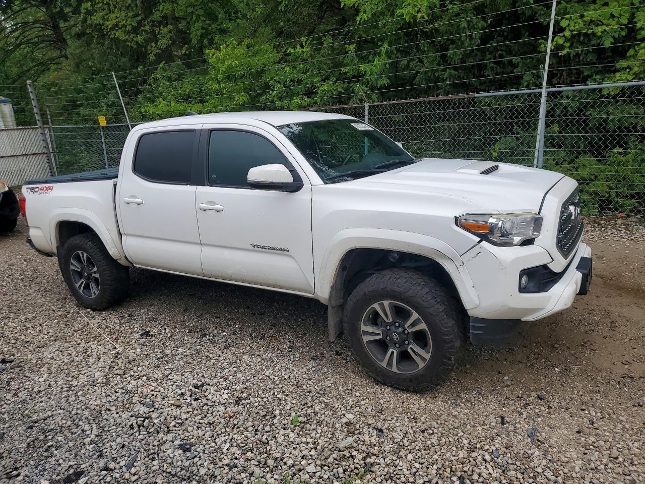 2017 TOYOTA TACOMA
