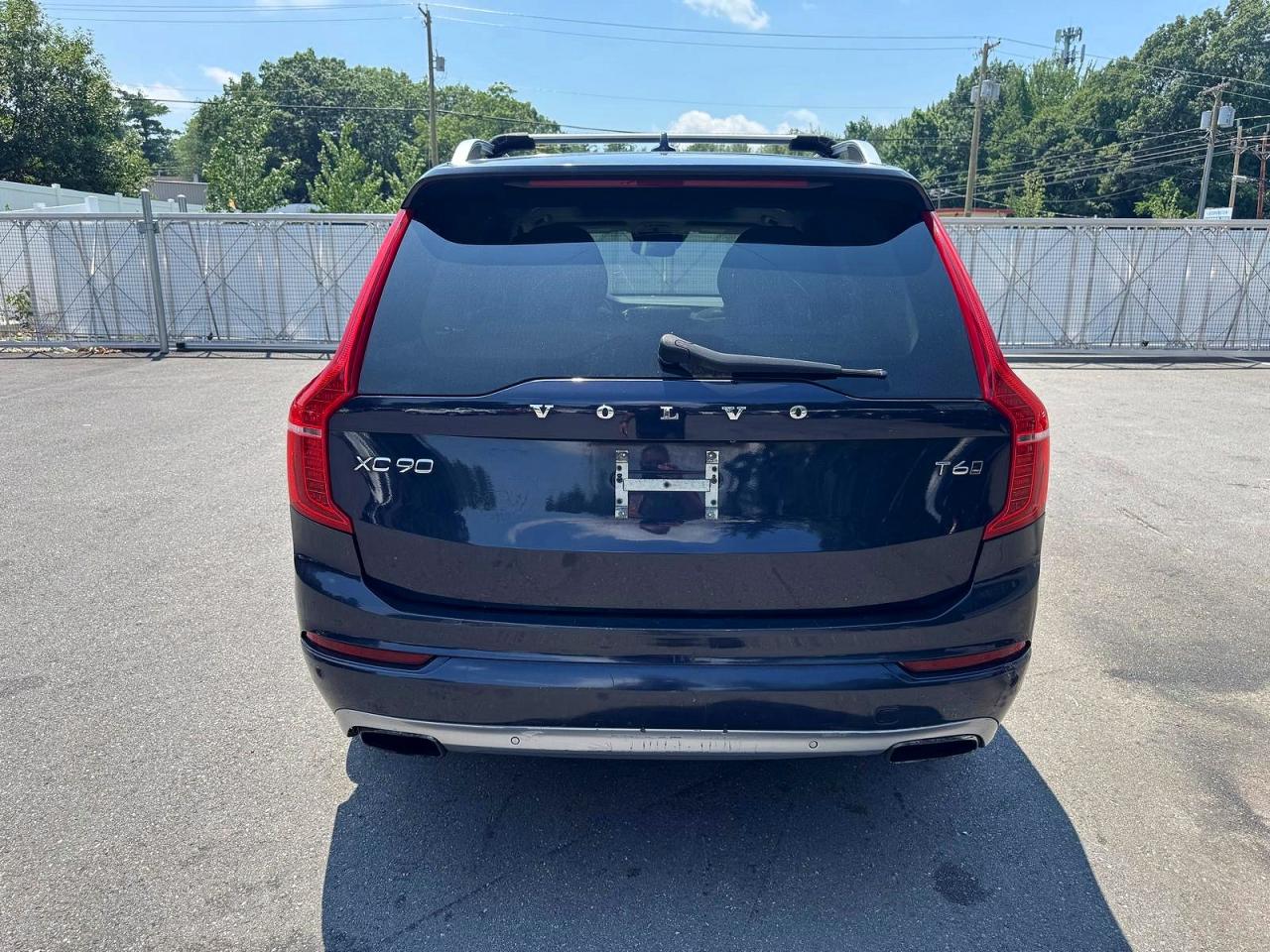 2016 VOLVO XC90