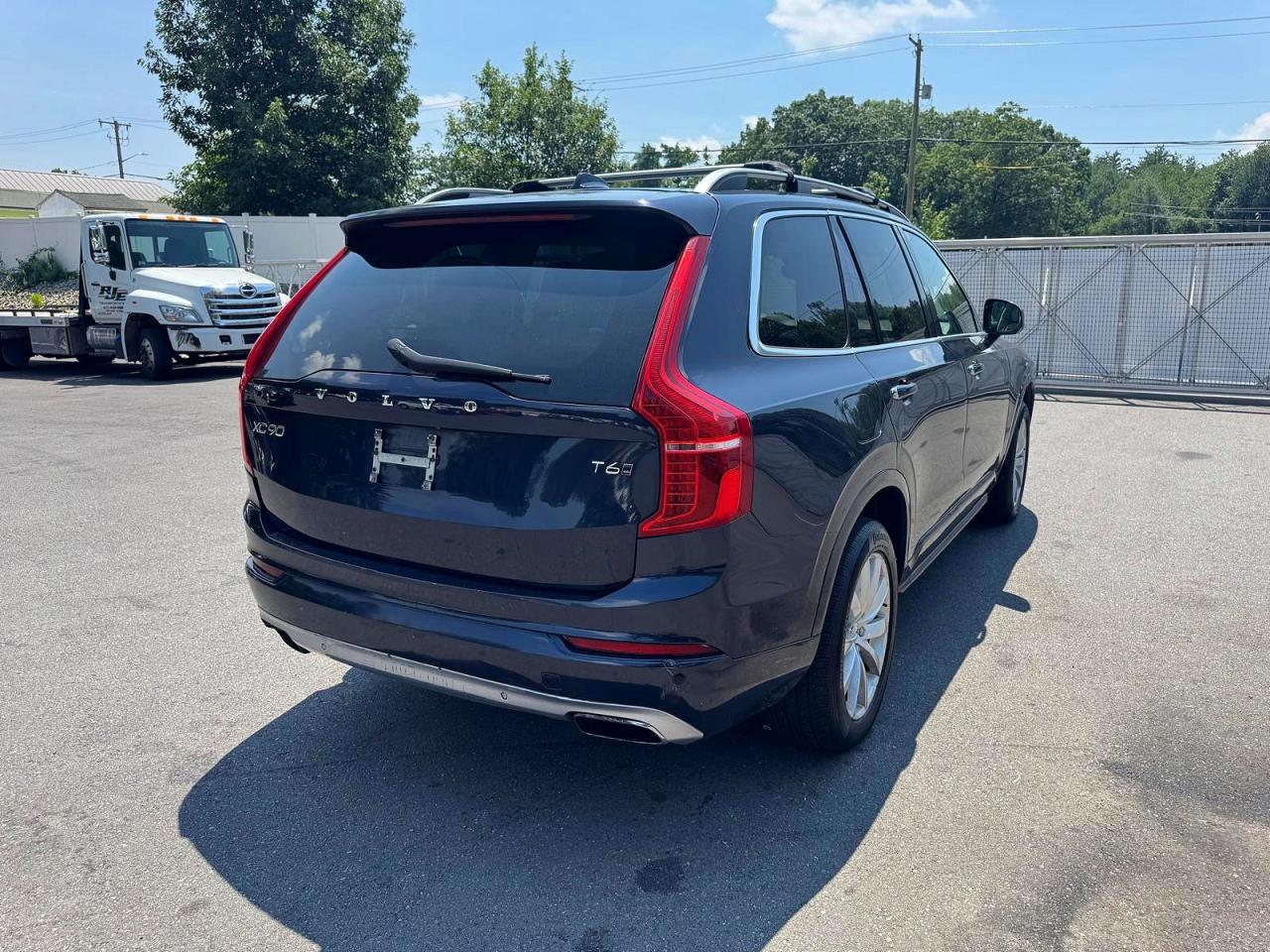 2016 VOLVO XC90