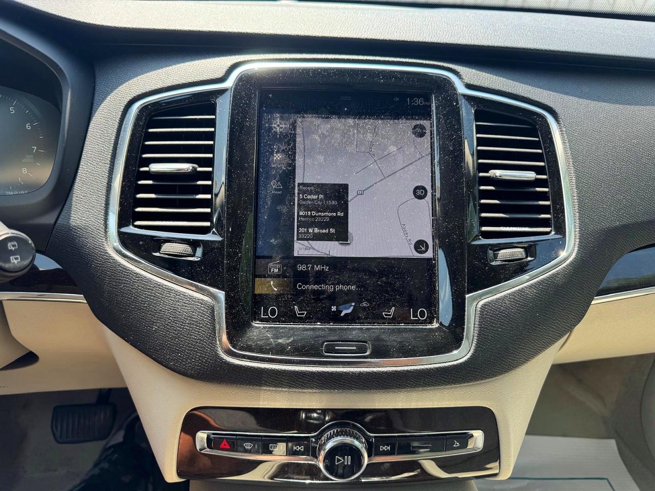 2016 VOLVO XC90
