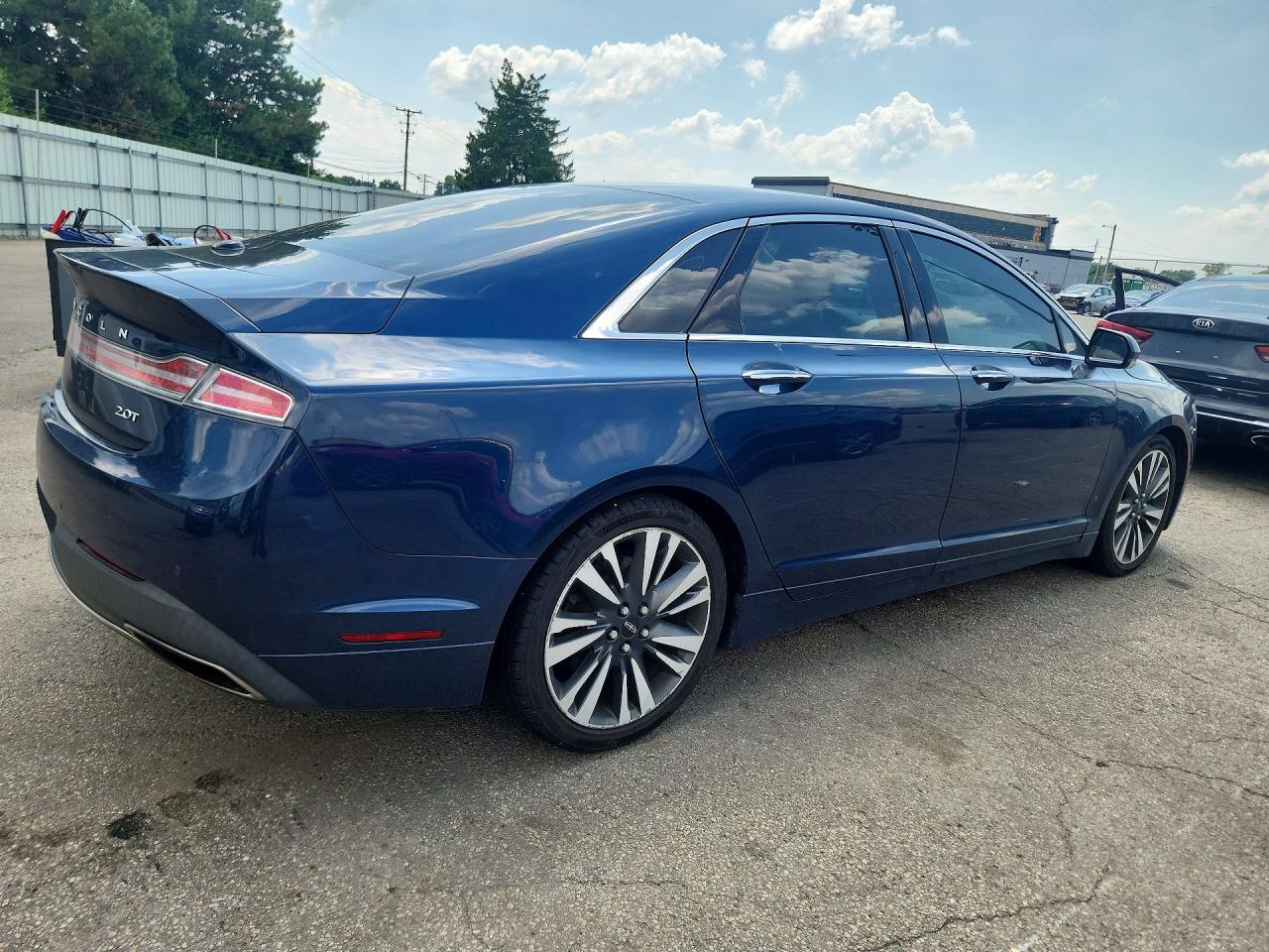 2017 LINCOLN MKZ