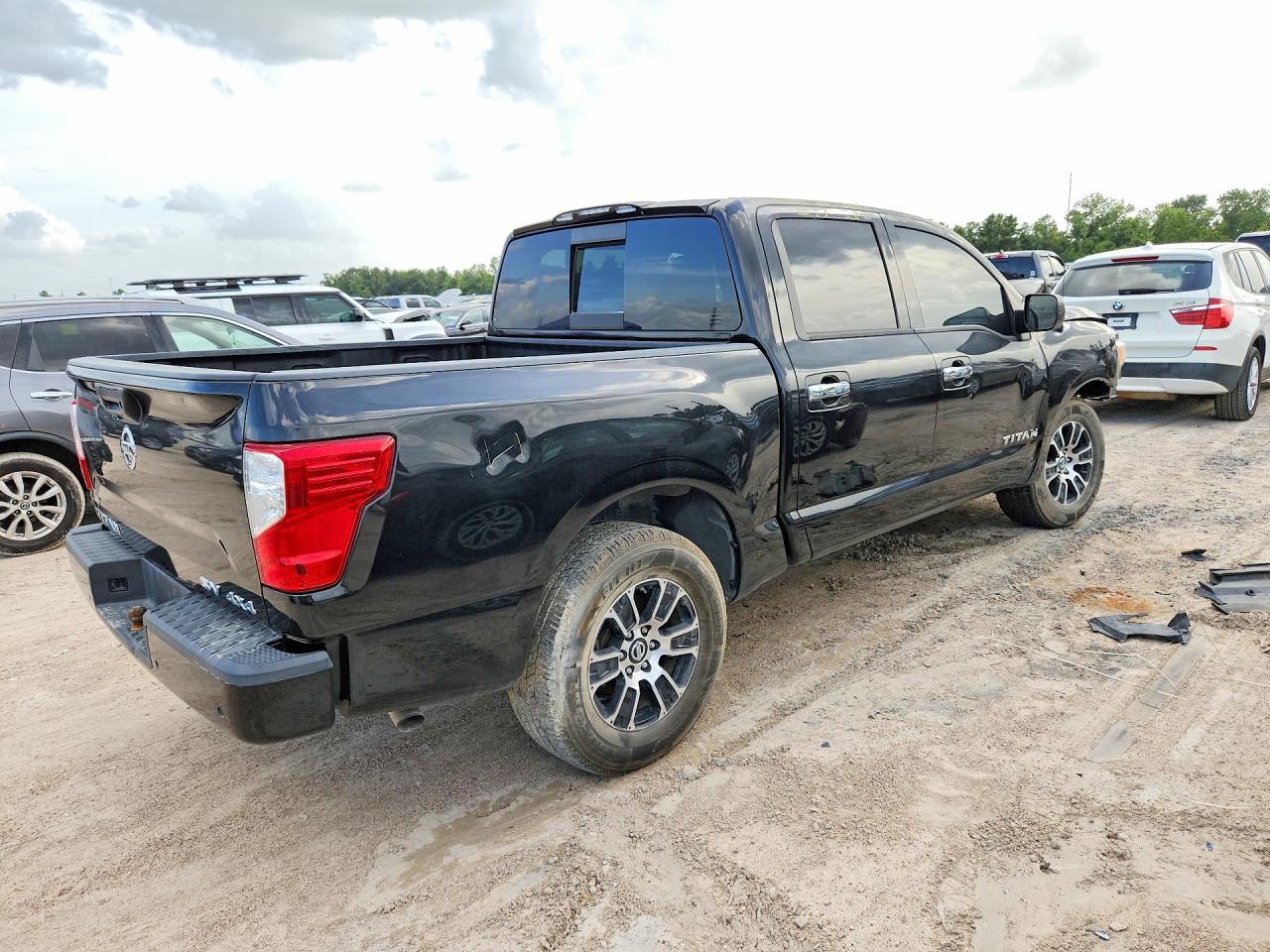 2021 NISSAN TITAN