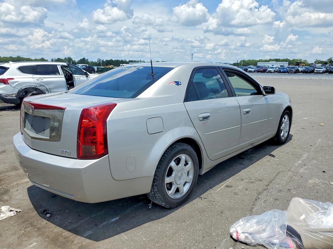 2003 CADILLAC CTS