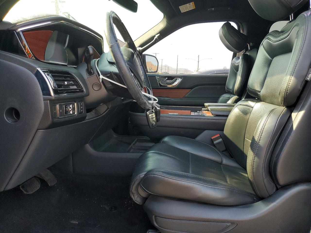 2022 LINCOLN NAVIGATOR