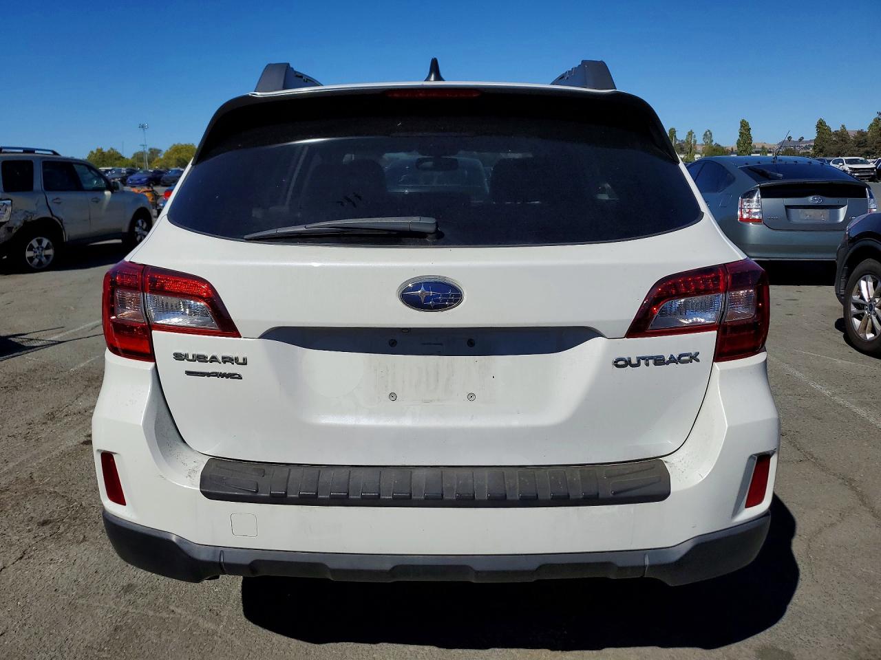 2016 SUBARU OUTBACK