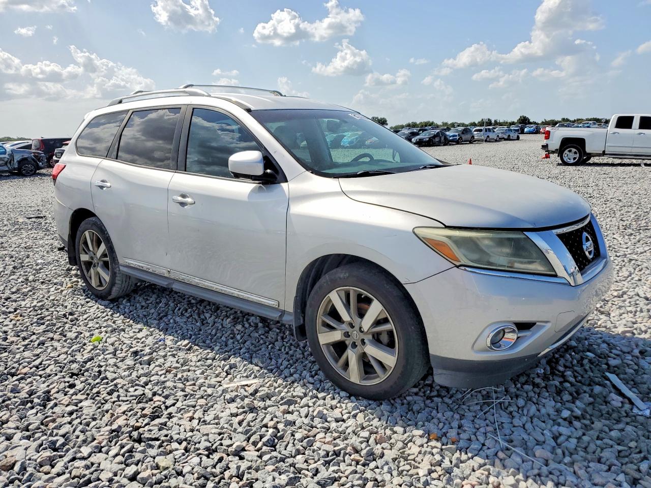 2013 NISSAN PATHFINDER