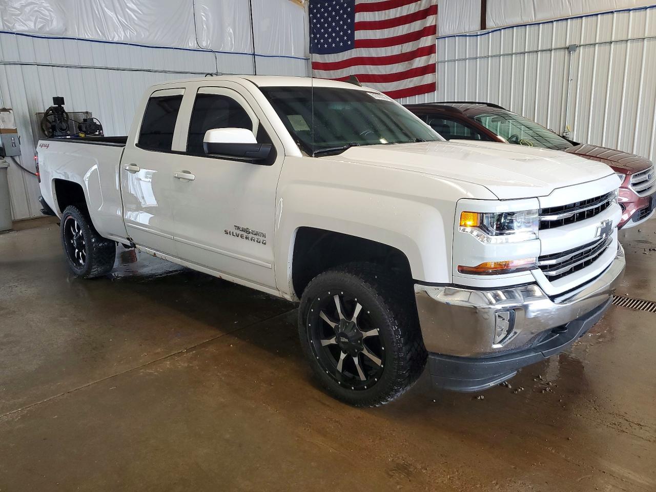 2017 CHEVROLET SILVERADO