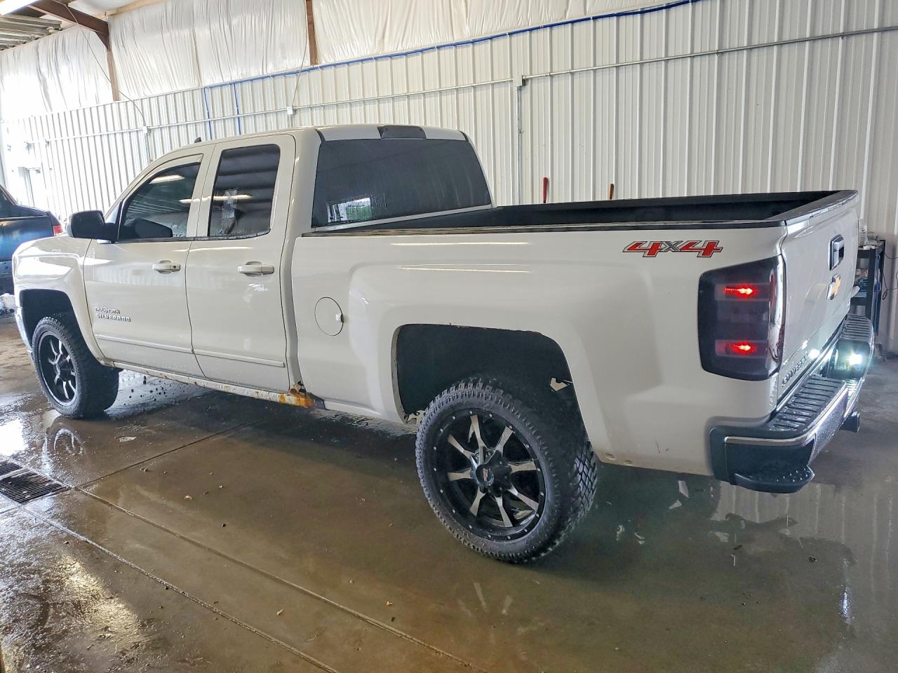2017 CHEVROLET SILVERADO