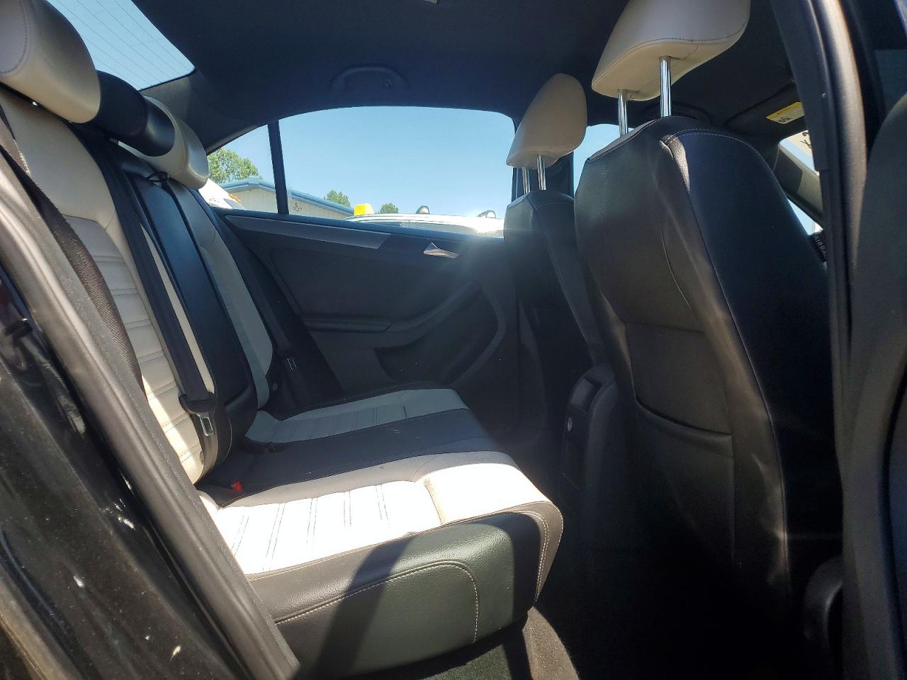 2016 VOLKSWAGEN JETTA