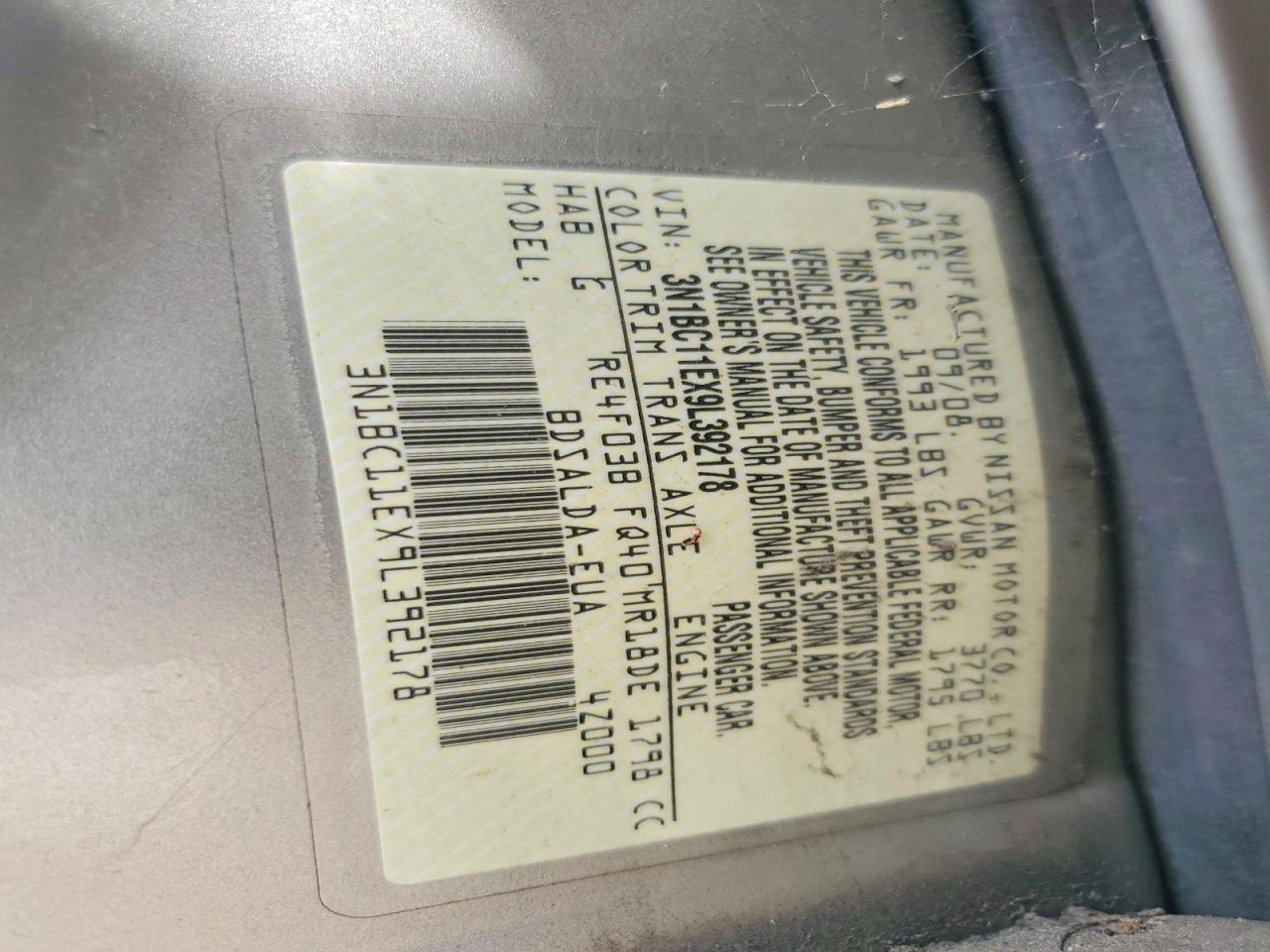 2009 NISSAN VERSA