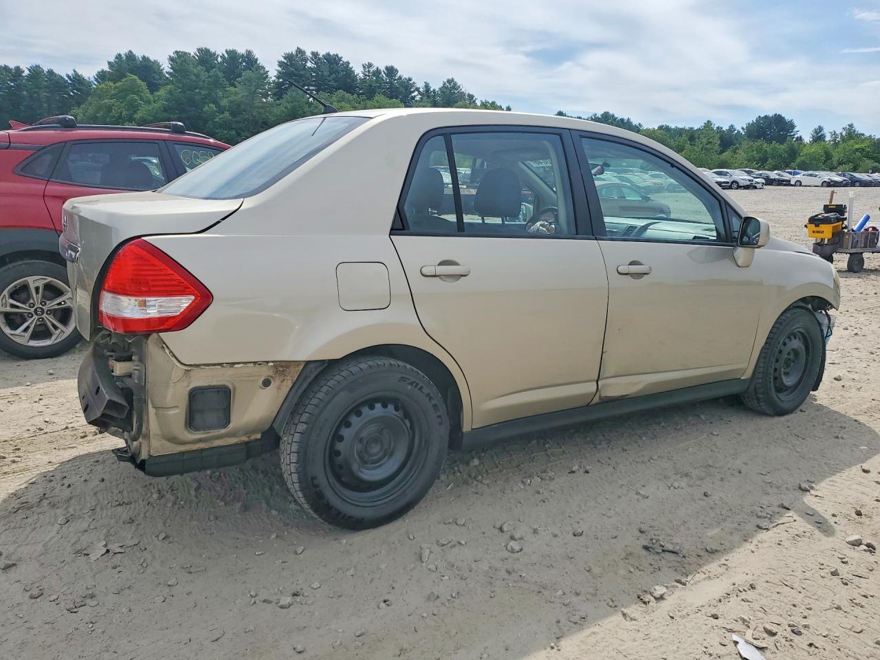 2009 NISSAN VERSA