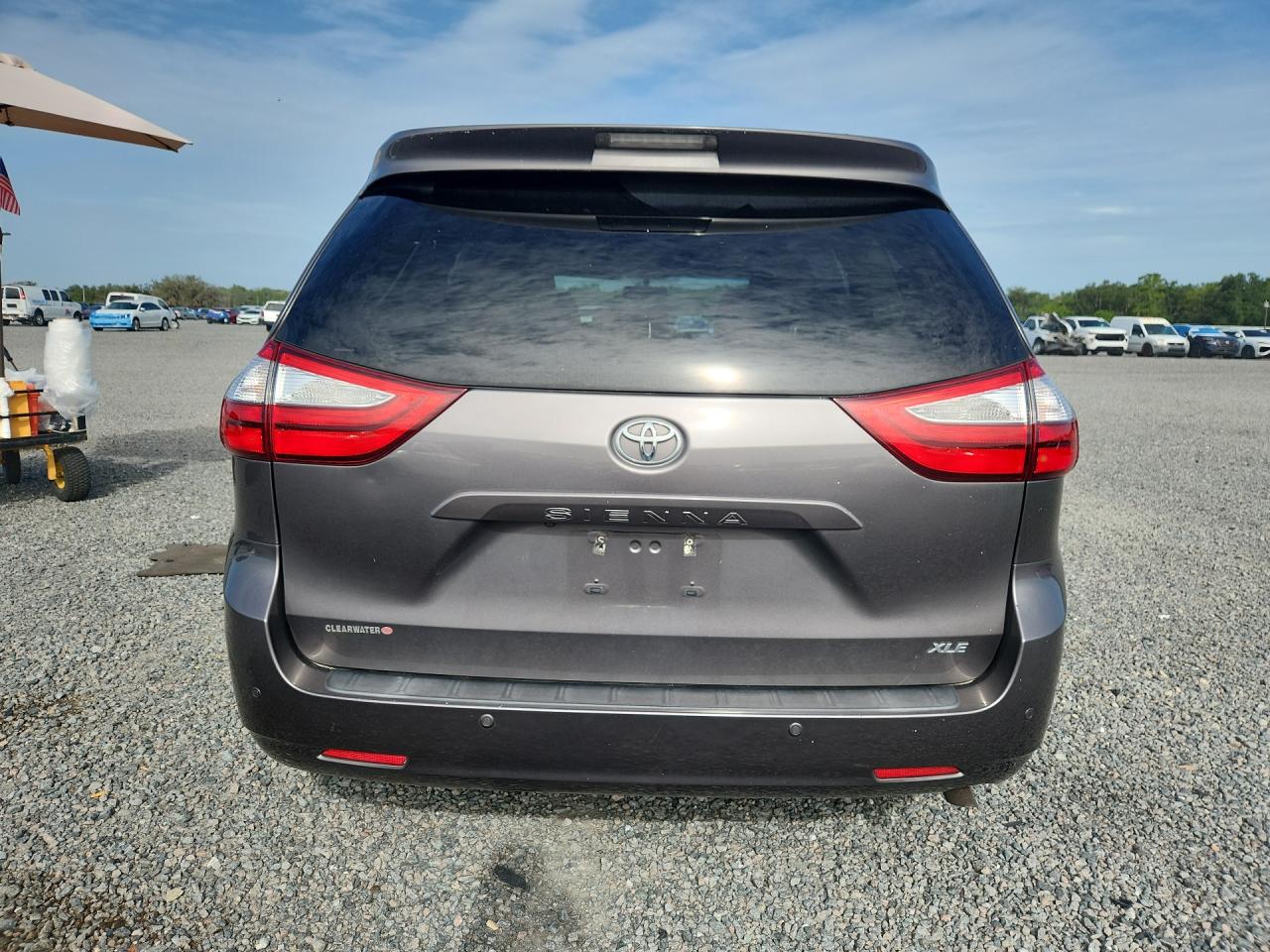 2016 TOYOTA SIENNA
