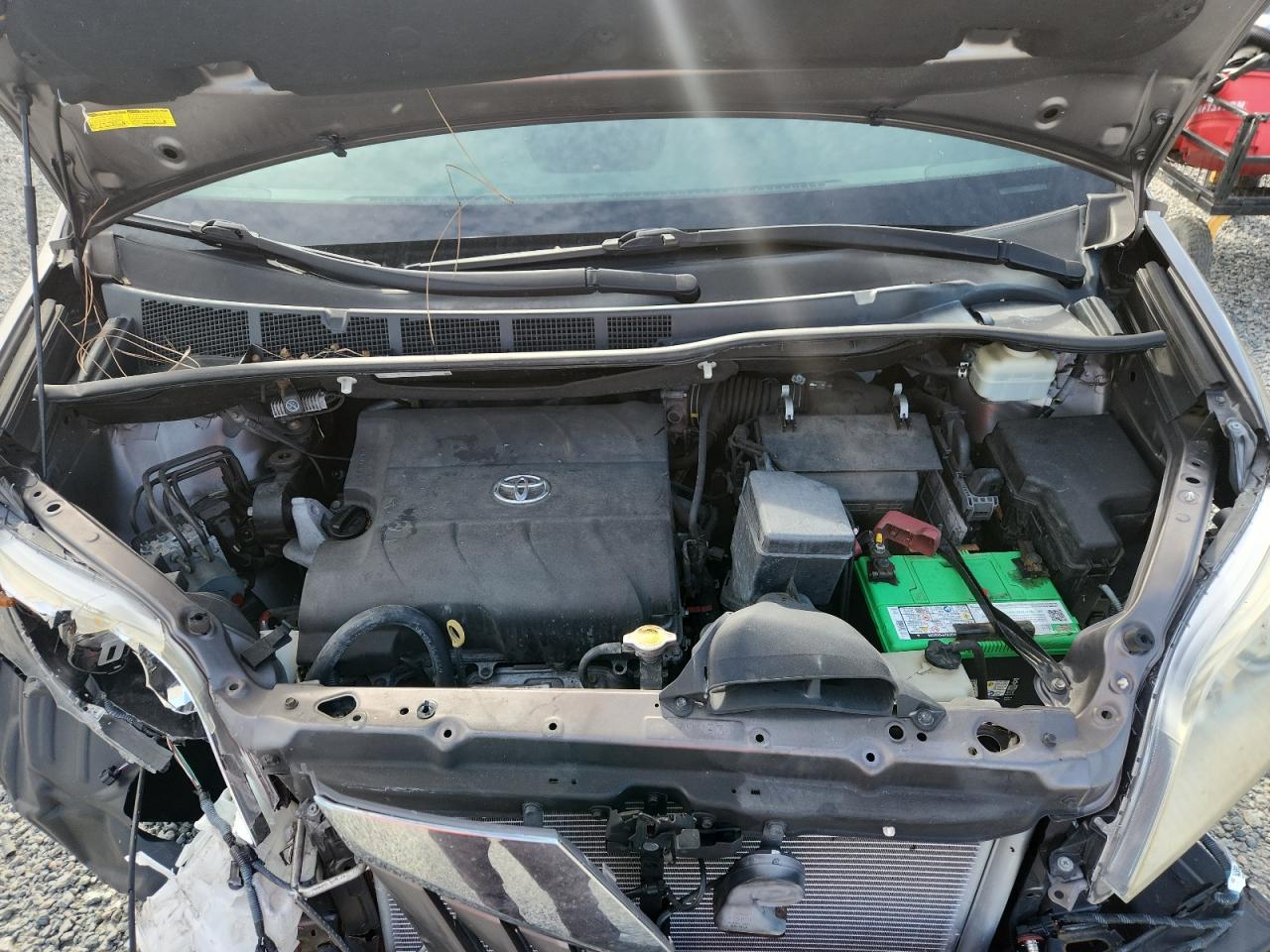 2016 TOYOTA SIENNA