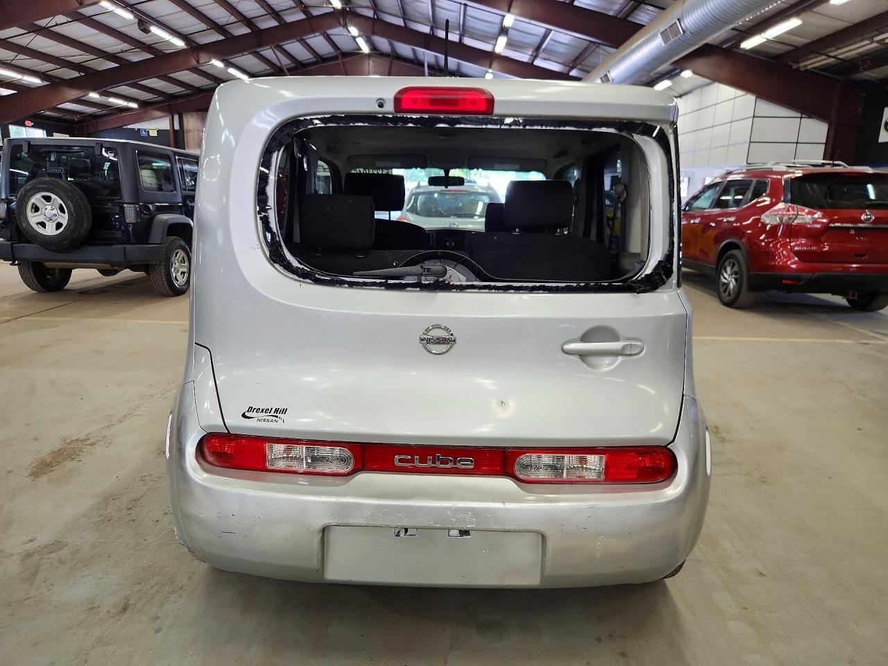 2012 NISSAN CUBE