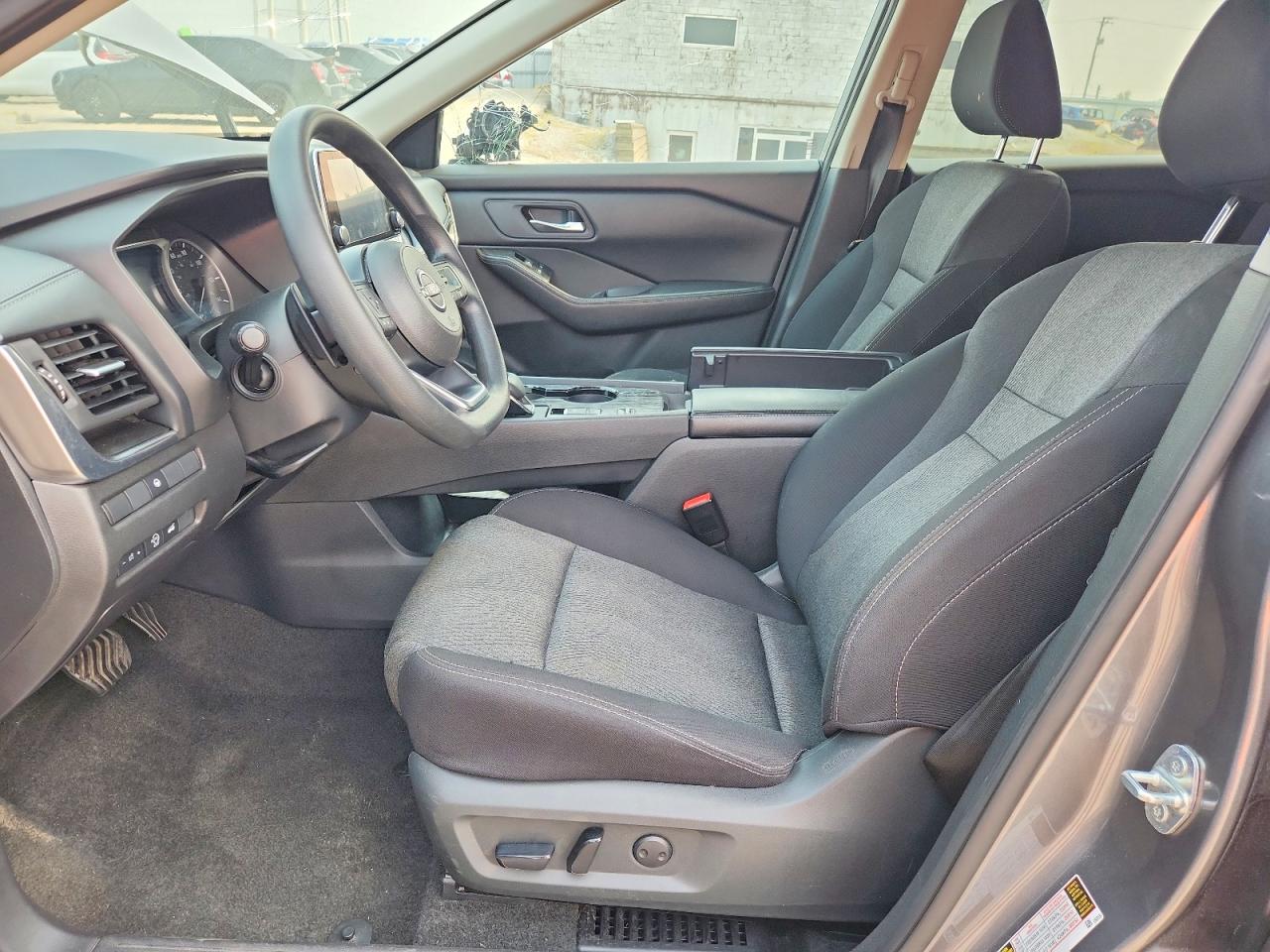 2024 NISSAN ROGUE