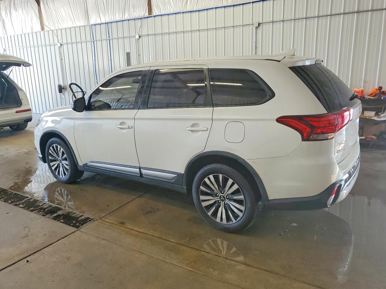 2019 MITSUBISHI OUTLANDER