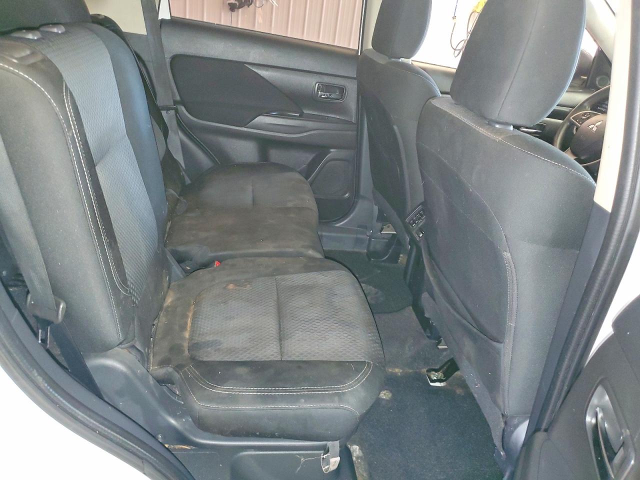 2019 MITSUBISHI OUTLANDER