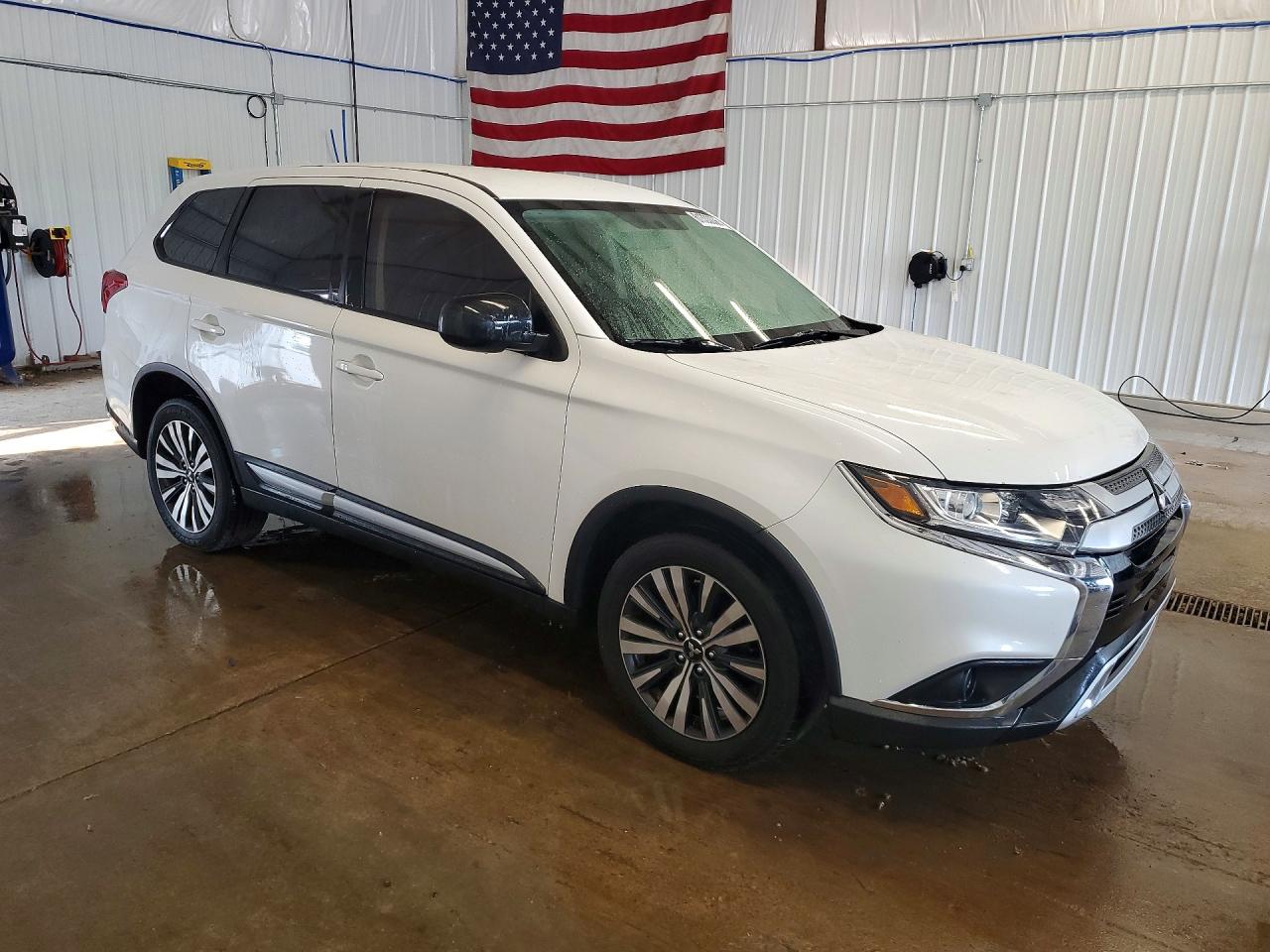 2019 MITSUBISHI OUTLANDER
