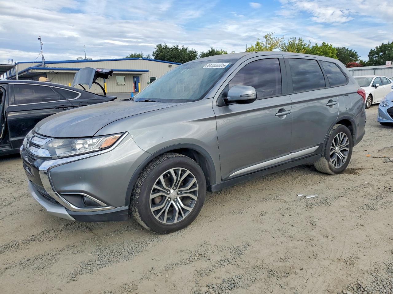 2016 MITSUBISHI OUTLANDER