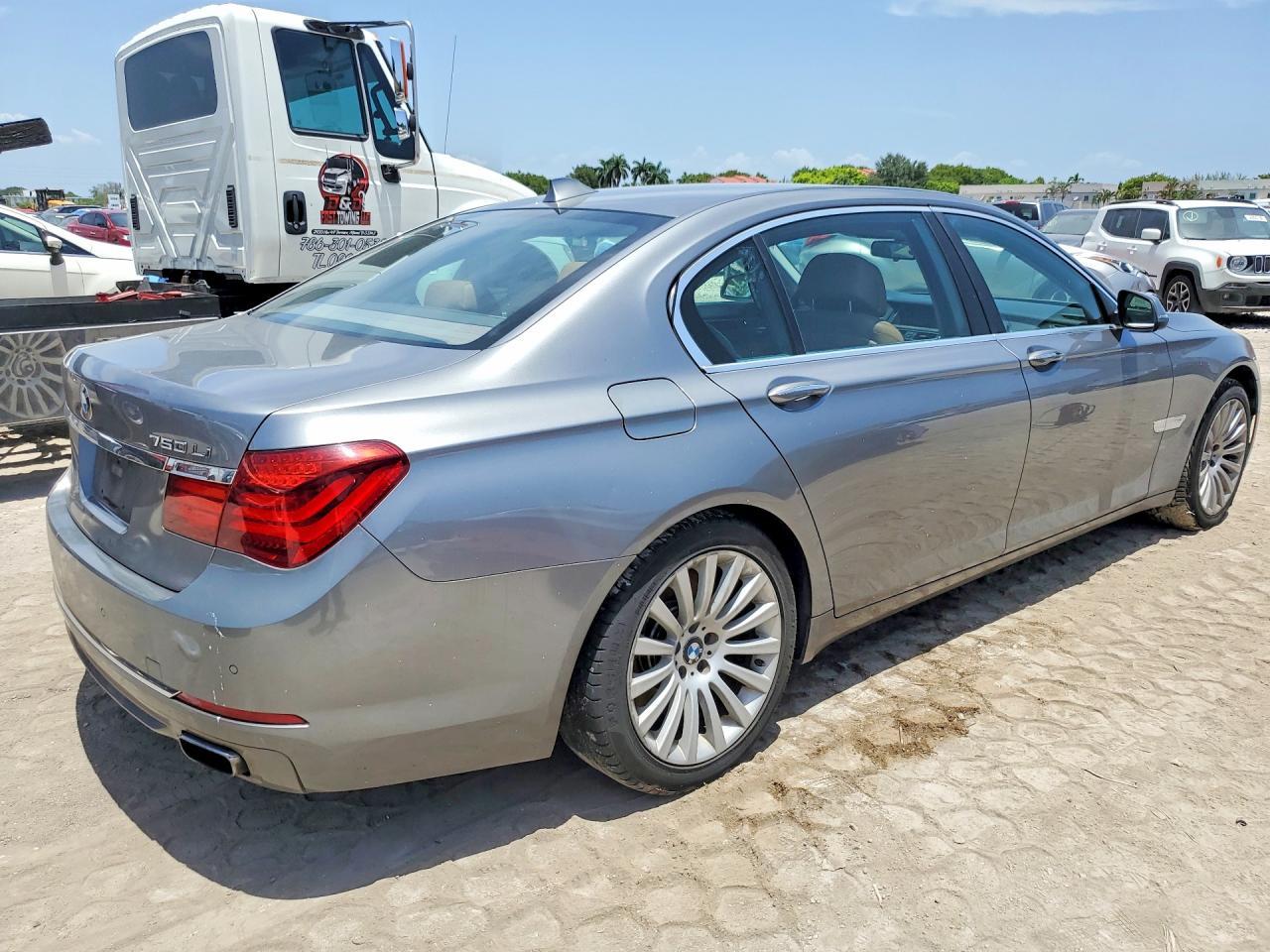 2013 BMW 7 SERIES