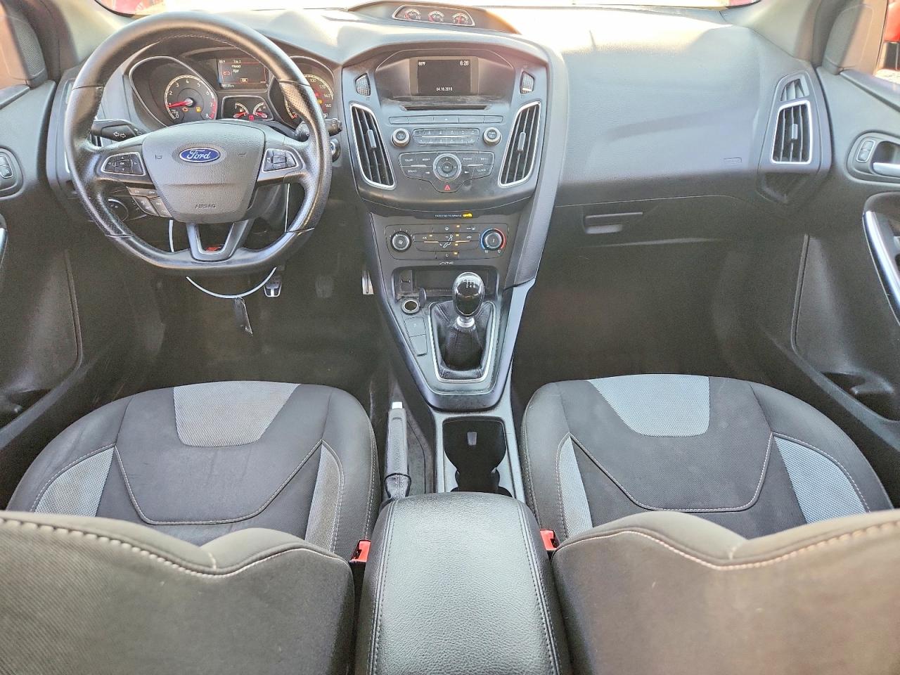 2017 FORD FOCUS