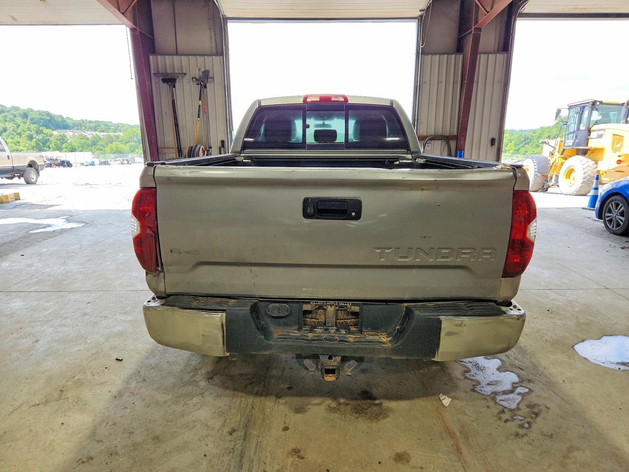 2016 TOYOTA TUNDRA