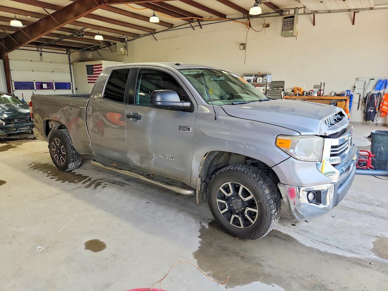 2016 TOYOTA TUNDRA