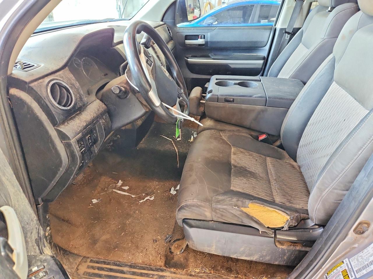 2016 TOYOTA TUNDRA