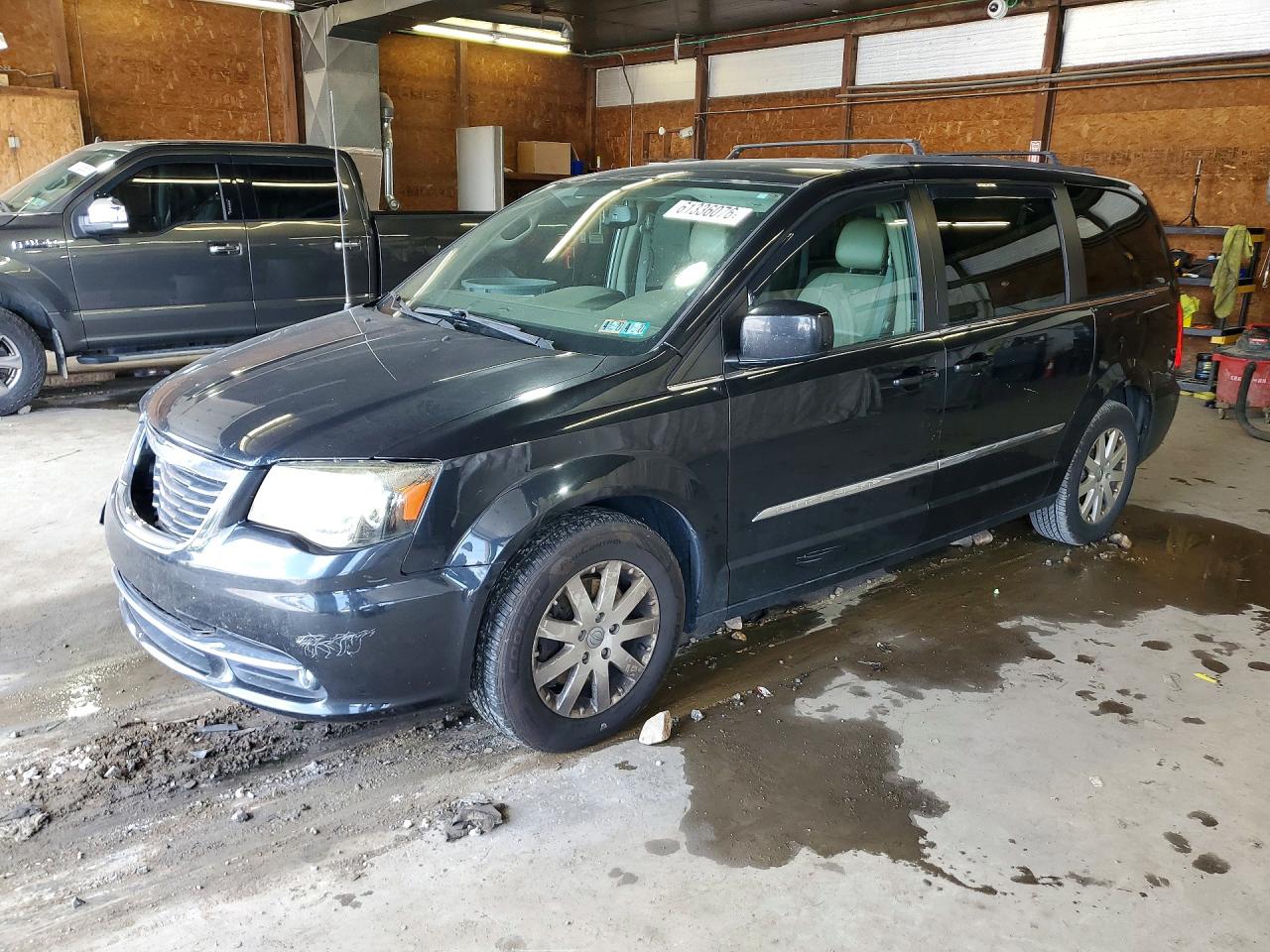 2014 CHRYSLER MINIVAN