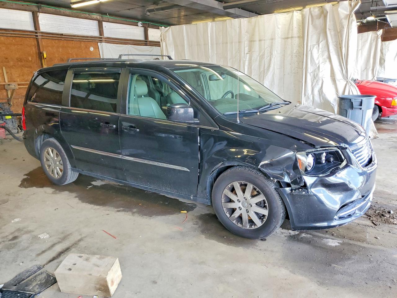 2014 CHRYSLER MINIVAN