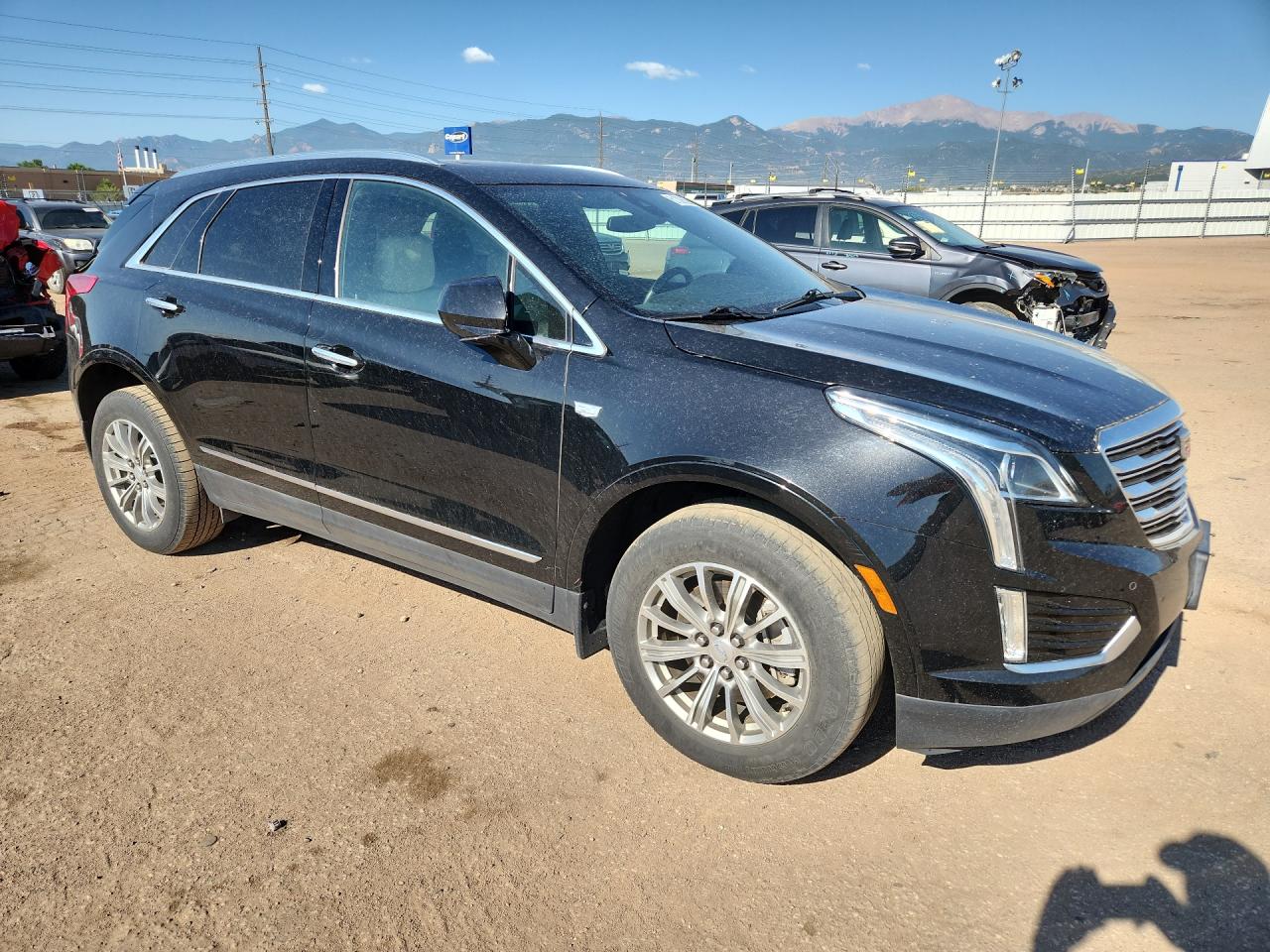 2017 CADILLAC XT5