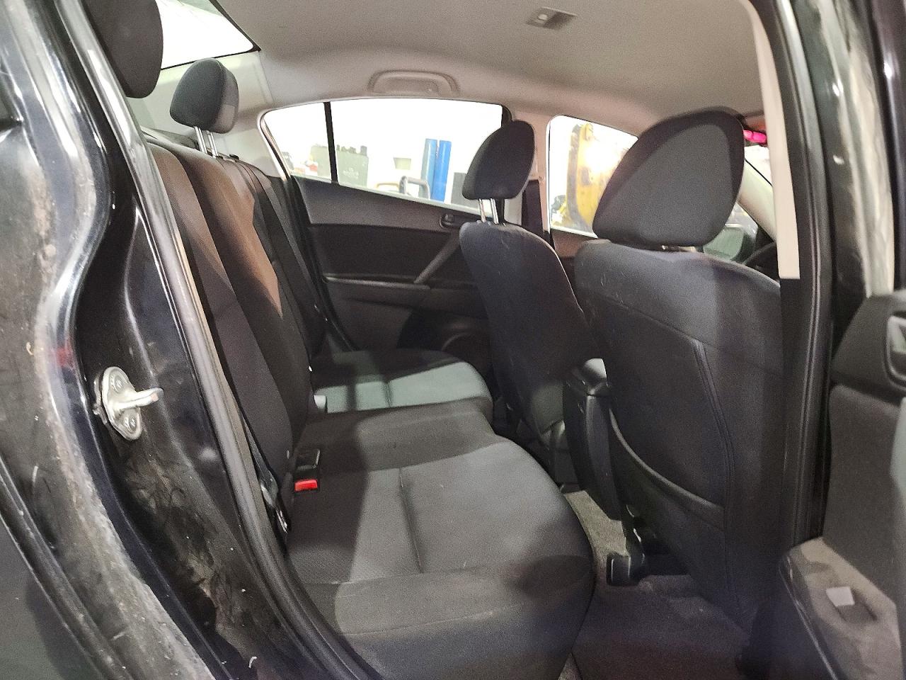 2010 MAZDA 3