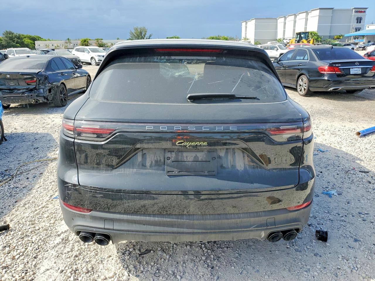 2023 PORSCHE CAYENNE