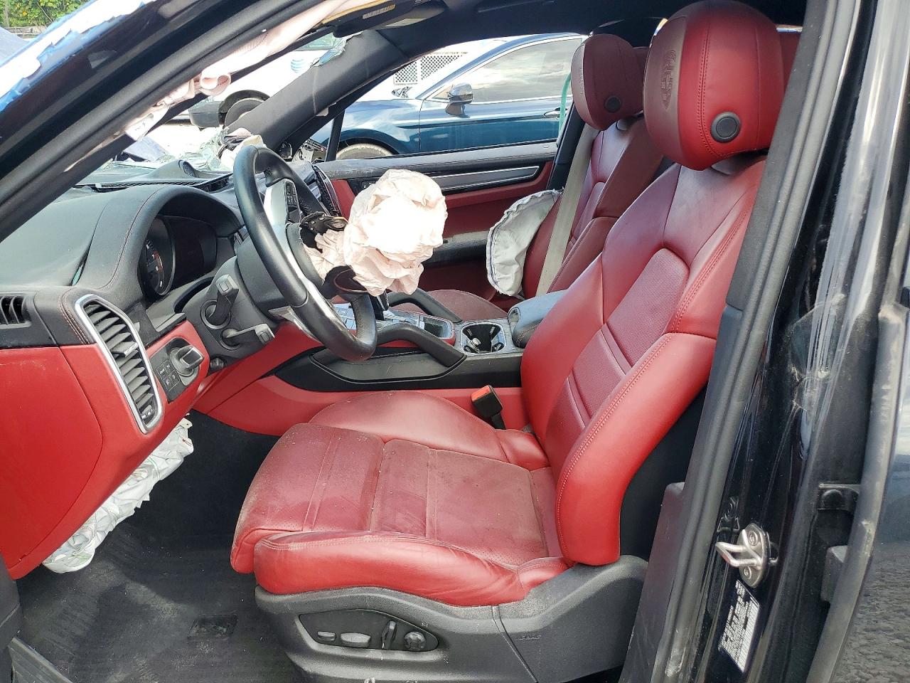 2023 PORSCHE CAYENNE