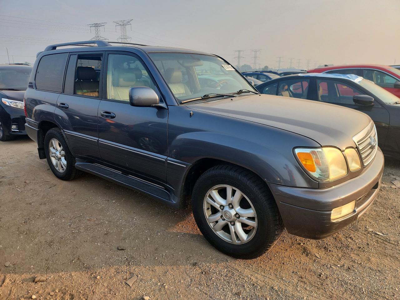 2005 LEXUS LX470