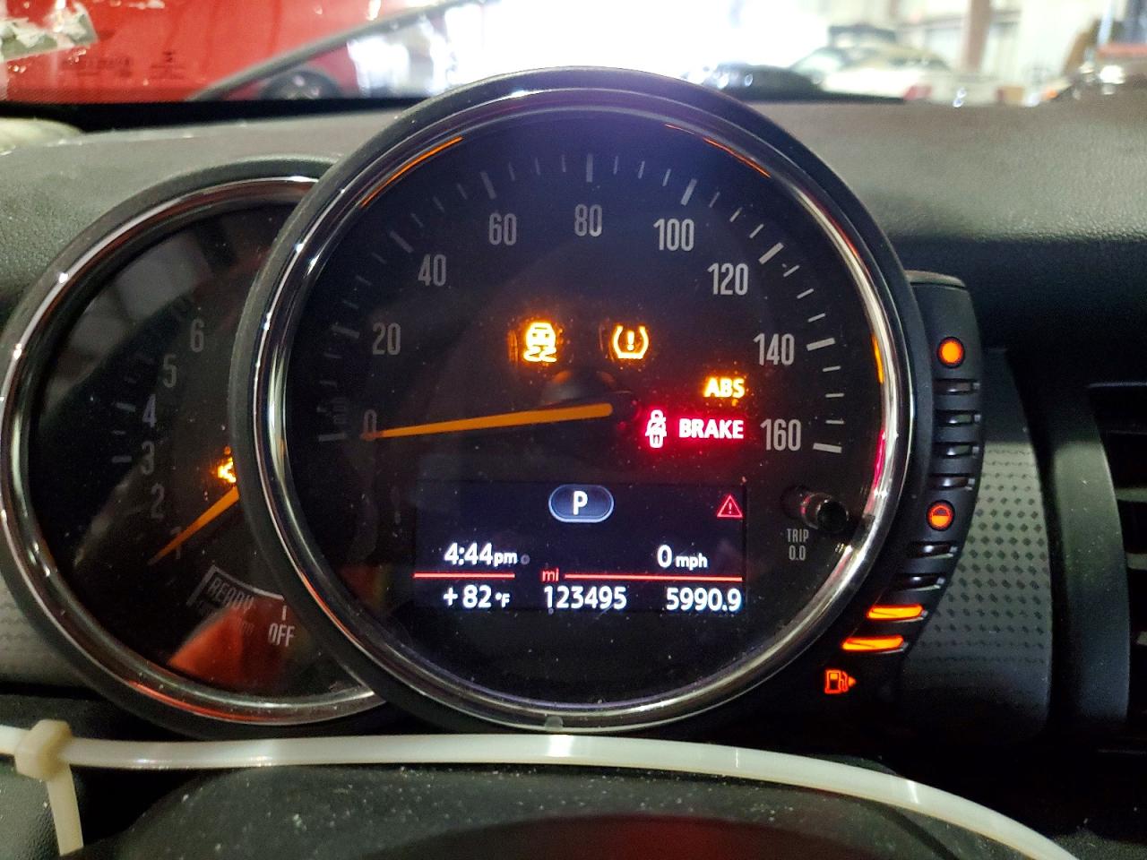 2016 MINI COOPER