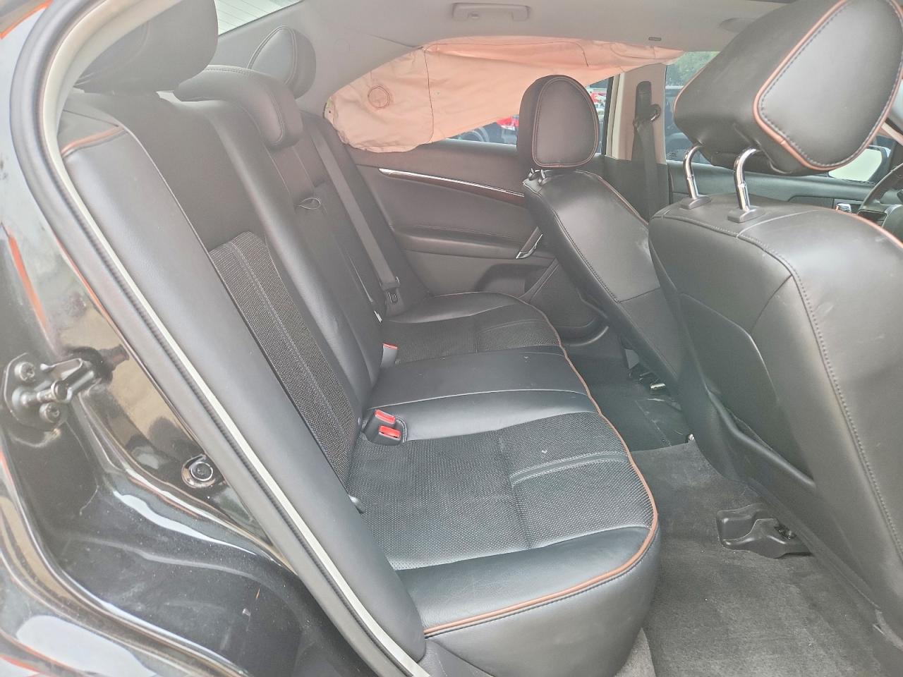 2011 LINCOLN MKZ