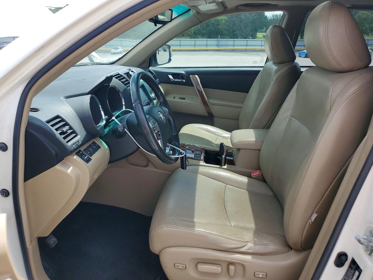 2012 TOYOTA HIGHLANDER