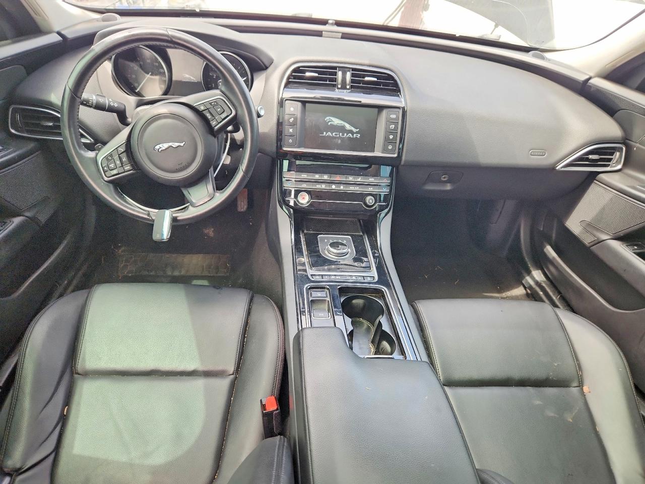 2018 JAGUAR XE