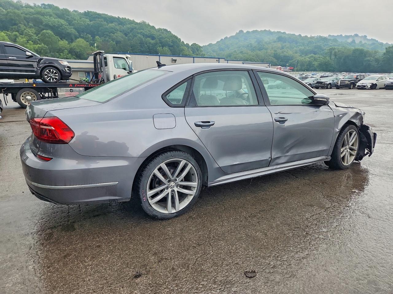 2018 VOLKSWAGEN PASSAT