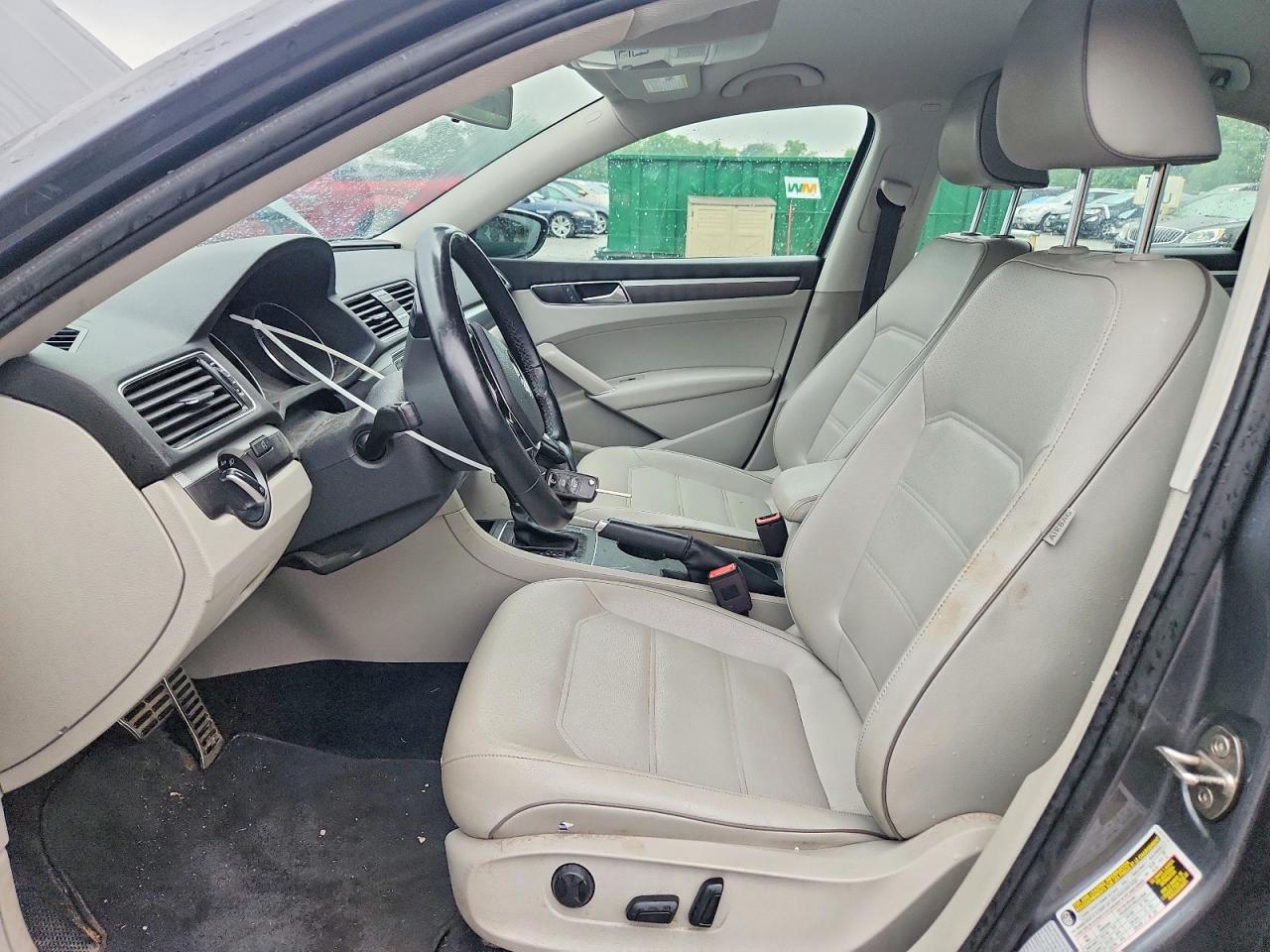 2018 VOLKSWAGEN PASSAT